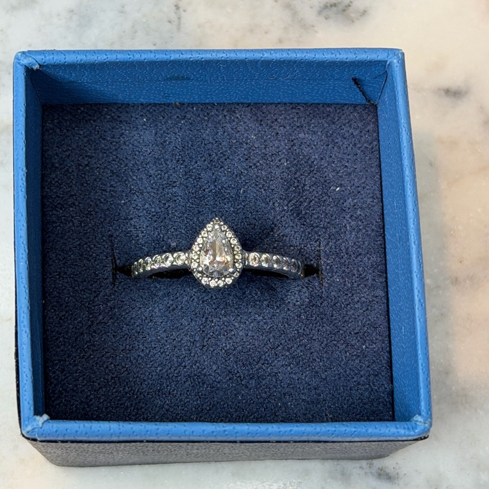 Pandora Ring - Sparkling Pear Halo Ring